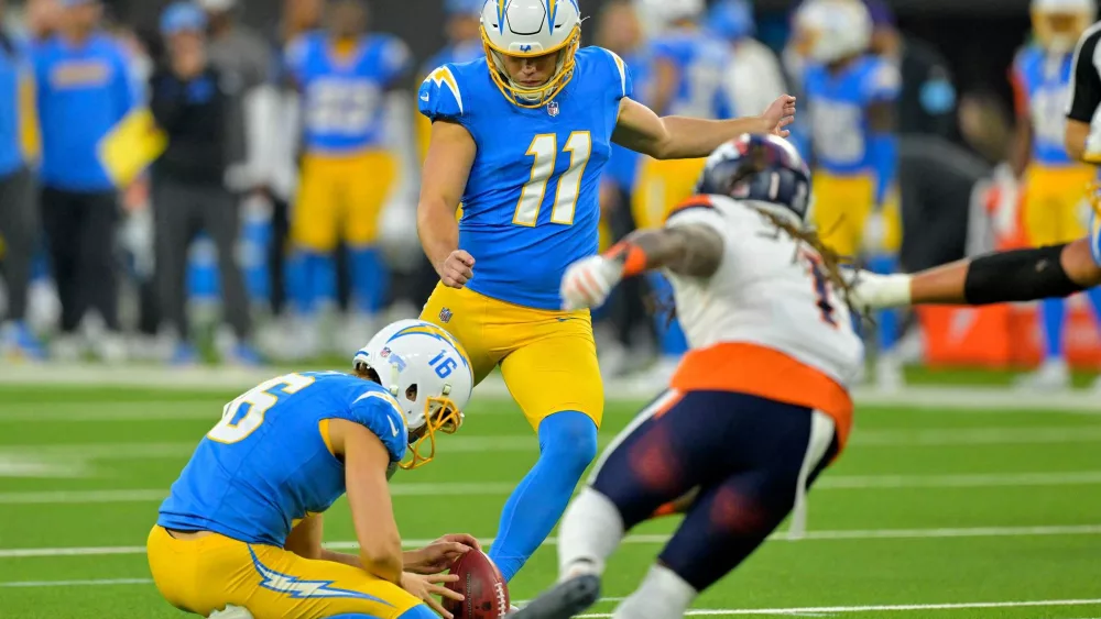 Chargers' Cameron Dicker makes historic fair-catch kick