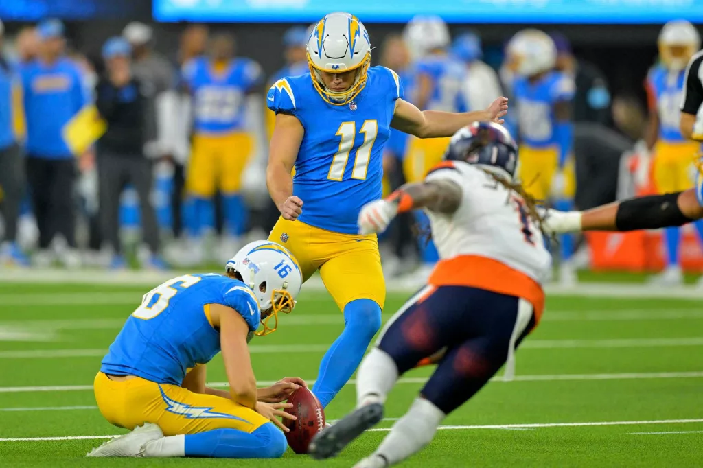 Chargers' Cameron Dicker makes historic fair-catch kick