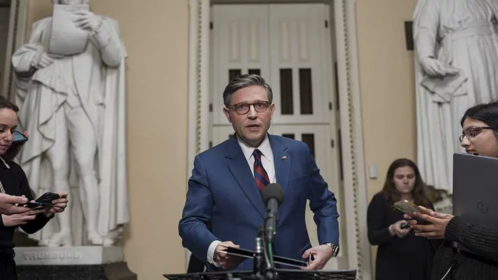 Live updates: Congress scrambles to avert government shutdown