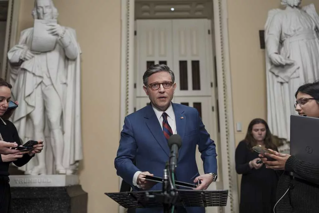 Live updates: Congress scrambles to avert government shutdown