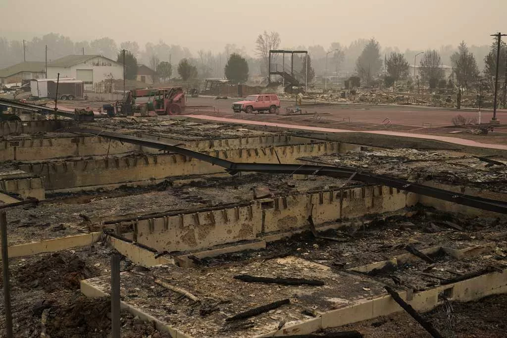 Oregon lawmakers to introduce bill barring utility rate increases amid unresolved wildfire lawsuits