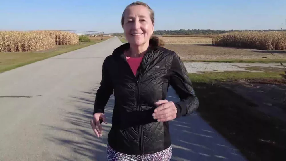 Iowa mayor runs 2,383 miles in one year to help feed her community