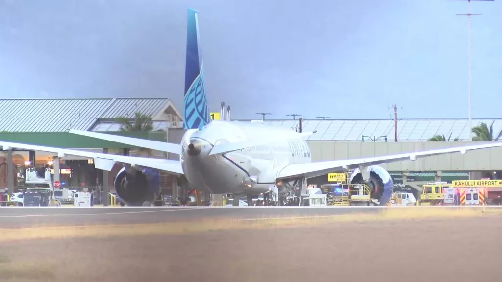 Body found in wheel well of United Airlines plane in Hawaii