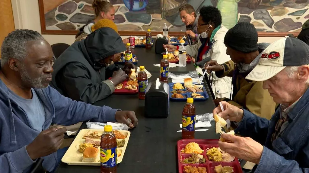 Hundreds celebrate Christmas at Old Savannah City Mission event