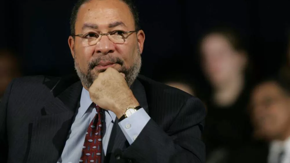 Richard Parsons, prominent Black executive who led Time Warner and Citigroup, dies at 76