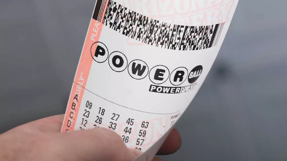 Couple finds missing $1M Powerball ticket hours before it was set to expire
