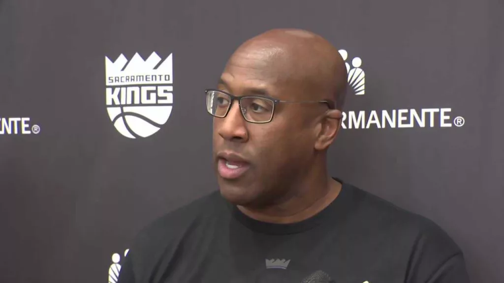 Sacramento fires 2023 Coach of the Year Mike Brown after losing streak