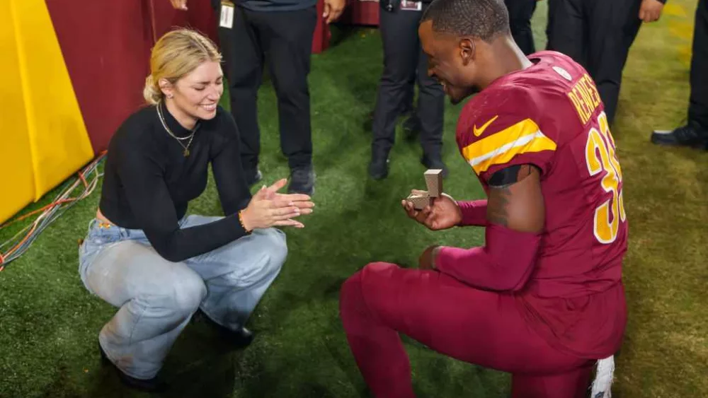 Washington Commanders safety Jeremy Reaves proposes to girlfriend after team clinches playoff berth