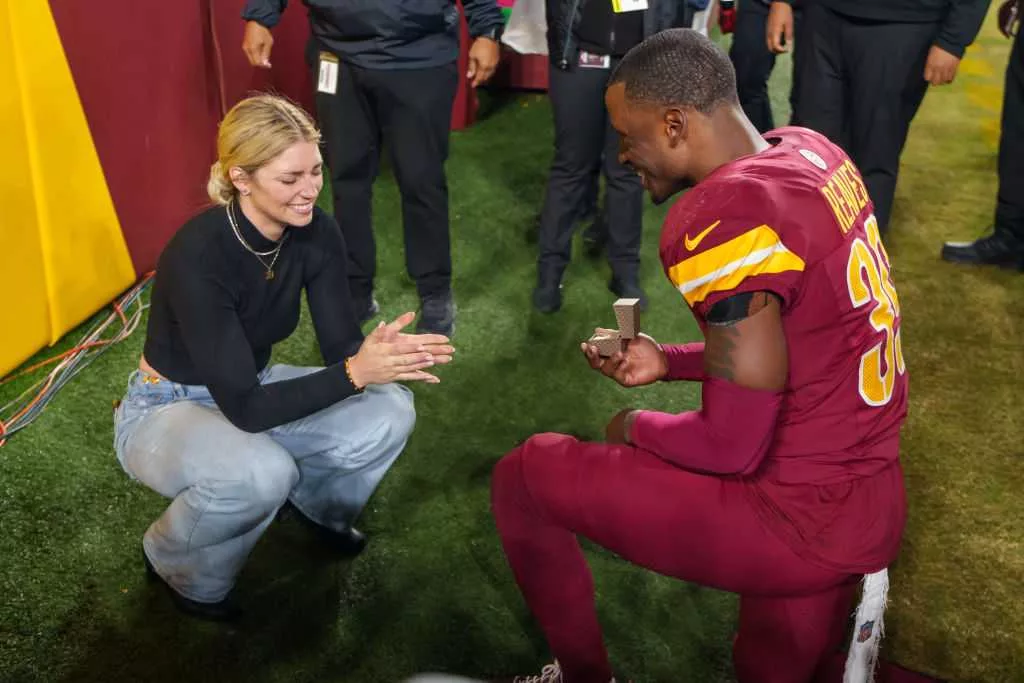 Washington Commanders safety Jeremy Reaves proposes to girlfriend after team clinches playoff berth
