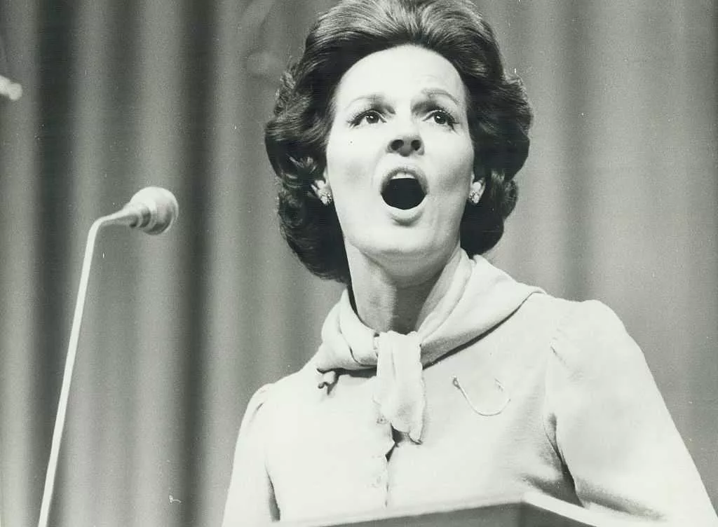 Anita Bryant, a popular singer who became known for opposition to gay rights, dead at age 84