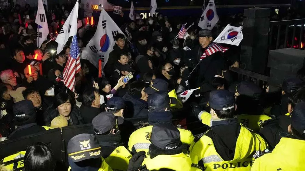 South Korean court orders formal arrest of impeached President Yoon over martial law decree