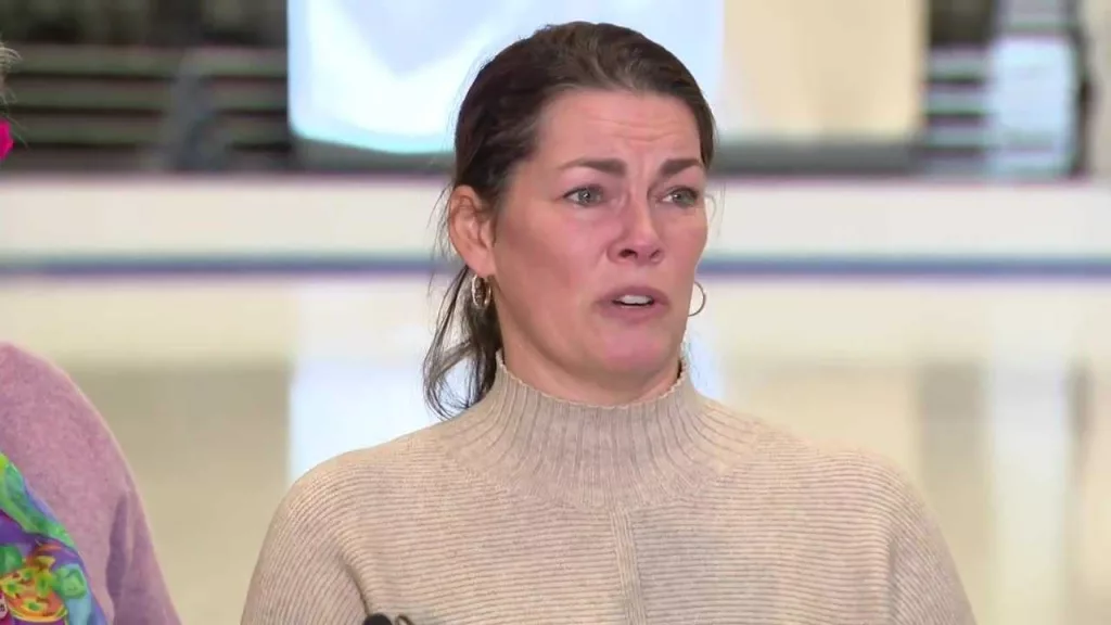 Nancy Kerrigan speaks on plane crash that killed skaters from home club