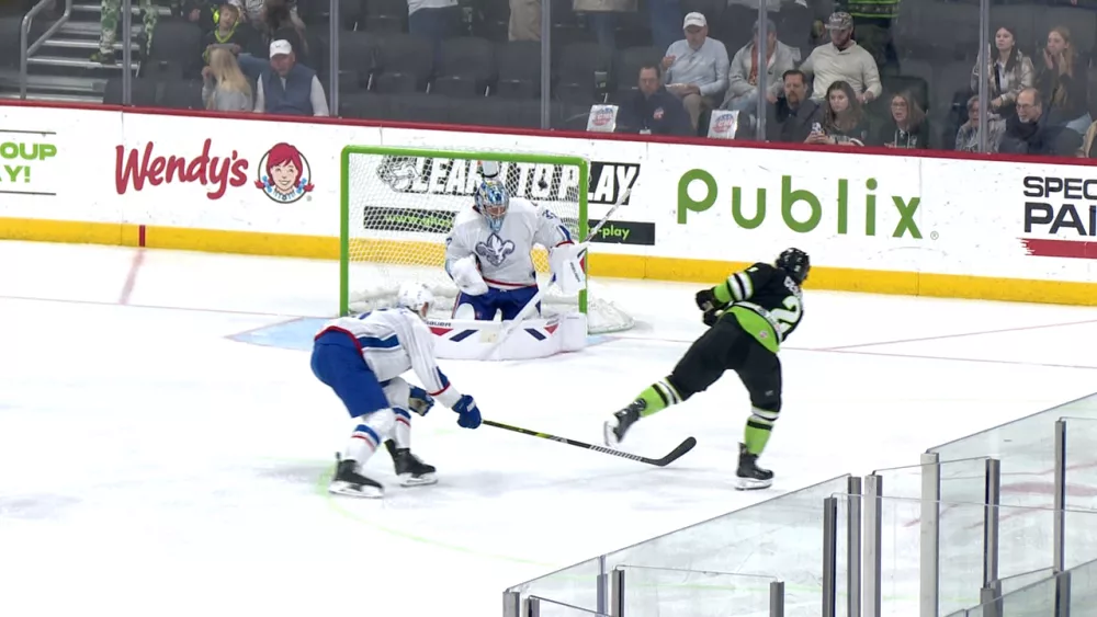 Ghost Pirates snap losing streak with 6-2 win over Lions