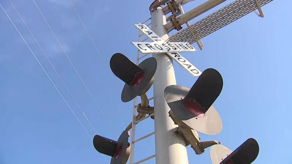 Railroad crossing closures planned in Effingham County