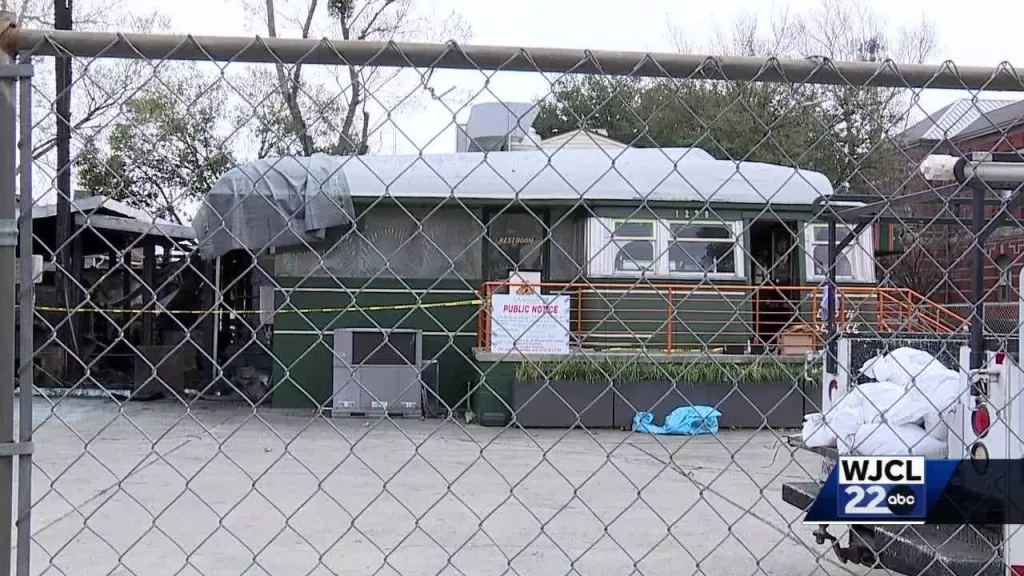 Patrons React to Fire at Strange Bird Restaurant, Owners Vow to Return After Fire