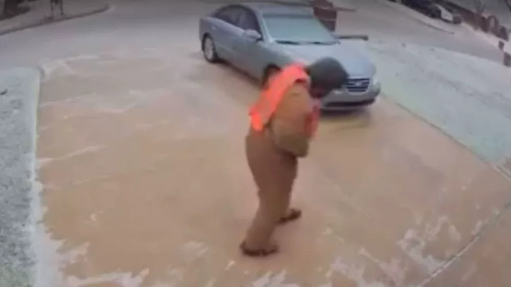 WATCH: Oklahoma man has fun way to test ice after winter storm hits