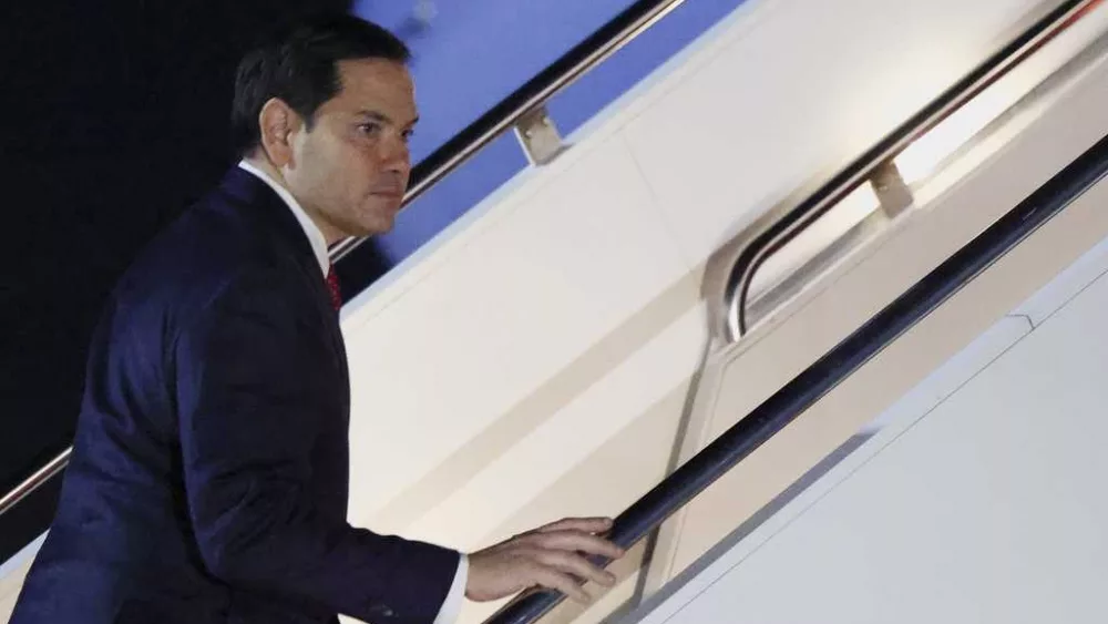 Plane carrying Secretary of State Rubio forced to return to Washington ahead of Europe trip