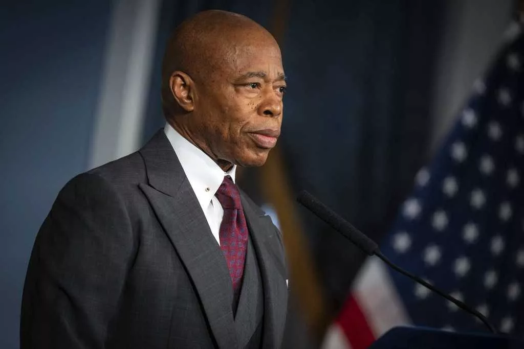 DOJ moves to dismiss corruption charges against NYC Mayor Eric Adams