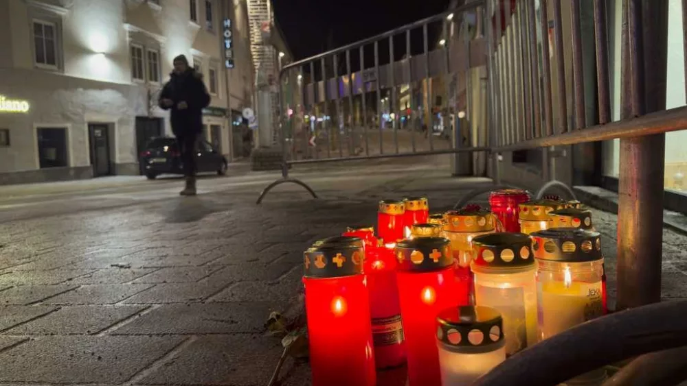 Man stabs 6 people in Austria, killing 1 in what police say was a random attack