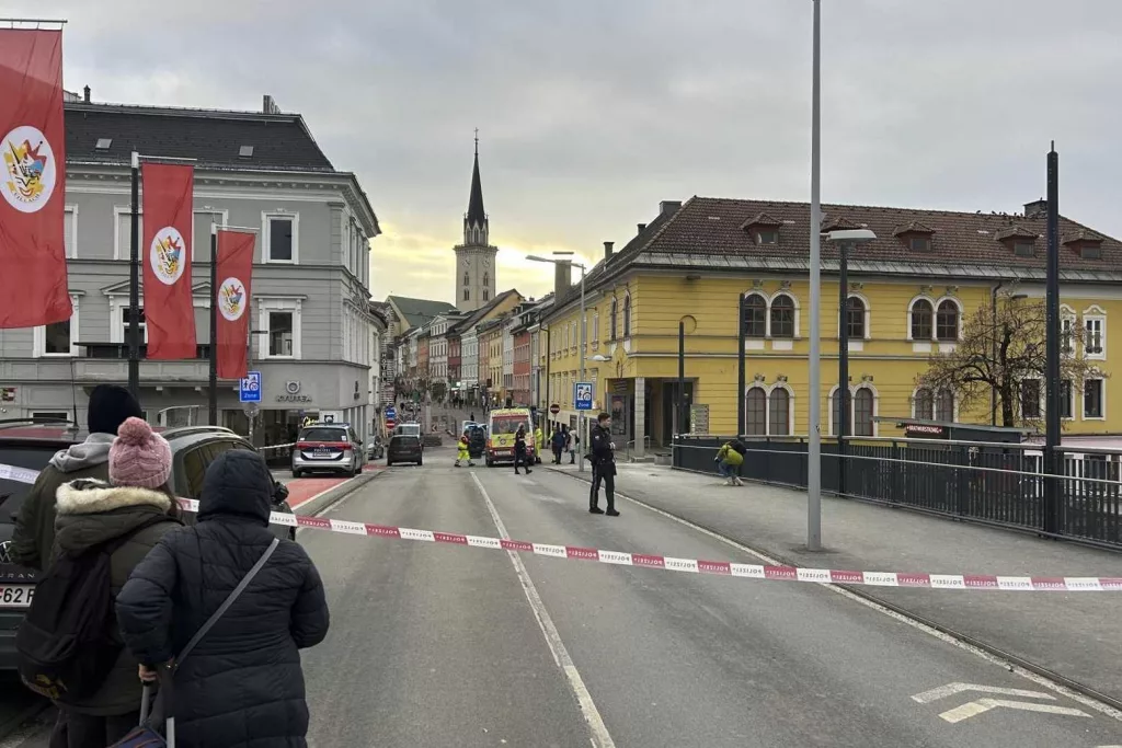 Suspect in stabbing attack motivated by 'Islamic terrorism,' Austrian officials say