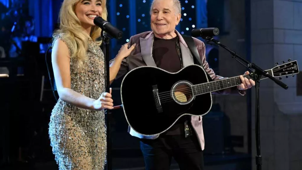 Paul Simon is abandoning his retirement plans to embark on the Quiet Celebration Tour