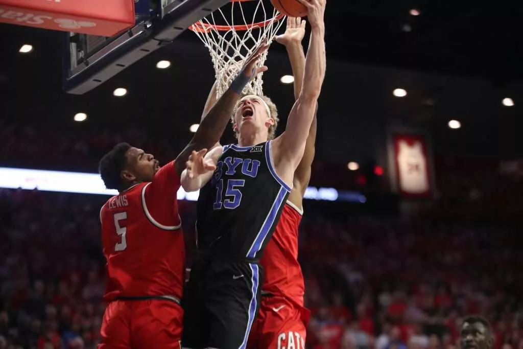 Arizona apologizes to BYU for 'unacceptable chant' from fans after game