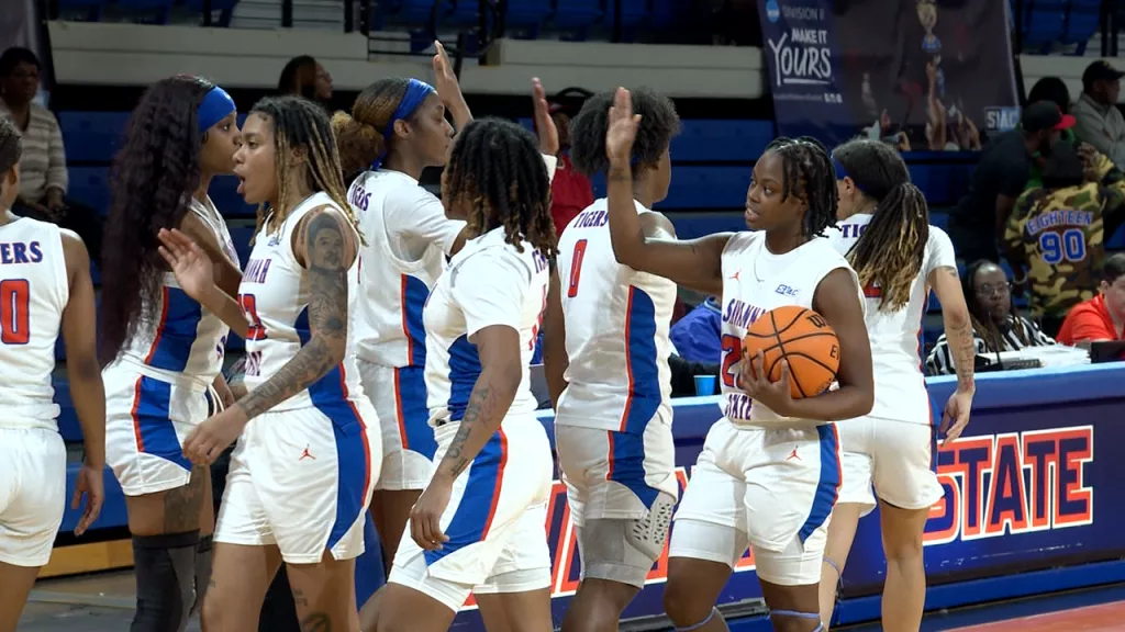 Savannah State WBB Dominates Kentucky State, 66-47