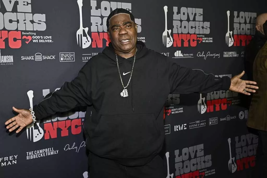 Tracy Morgan health scare briefly pauses Heat-Knicks game