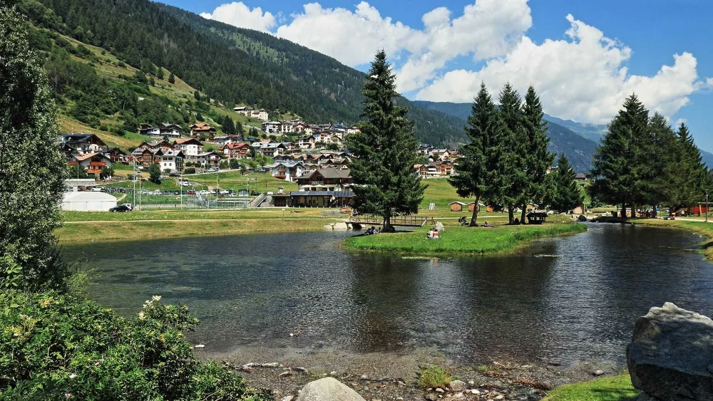 A region in Italy is offering €100,000 to move there. But there’s a catch