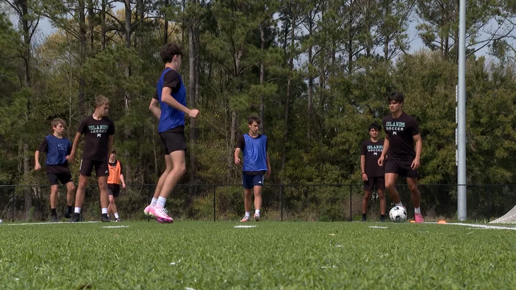 Islands High School Boys Soccer off to an impressive undefeated start in Region play