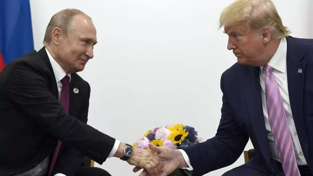 Vladimir Putin gifts Donald Trump a commissioned portrait