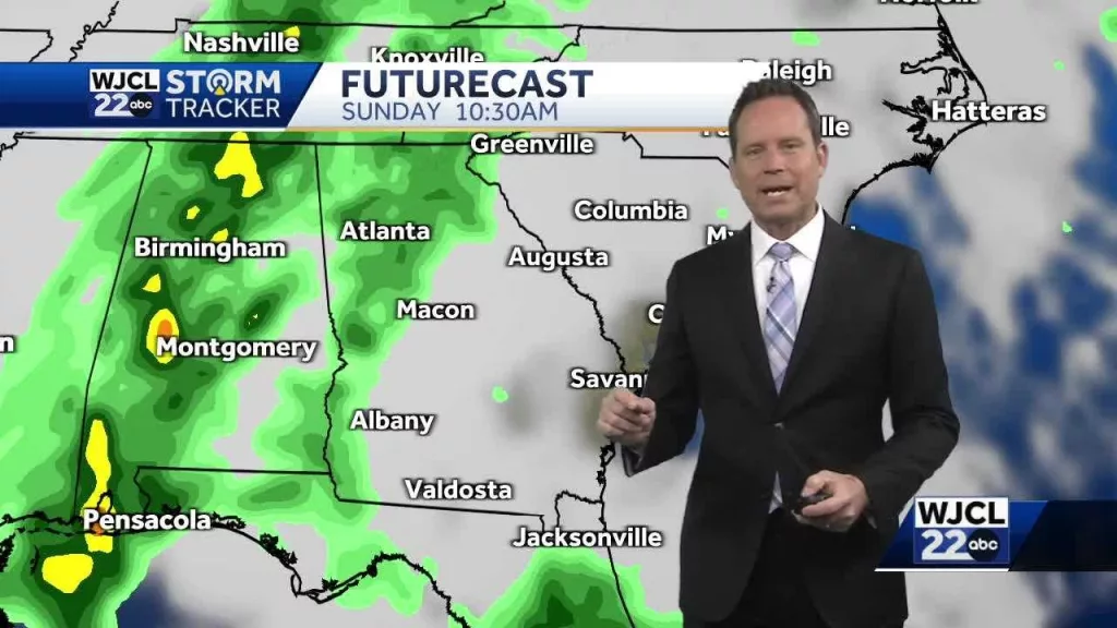 Rain chances return this weekend...the latest timing for Savannah area