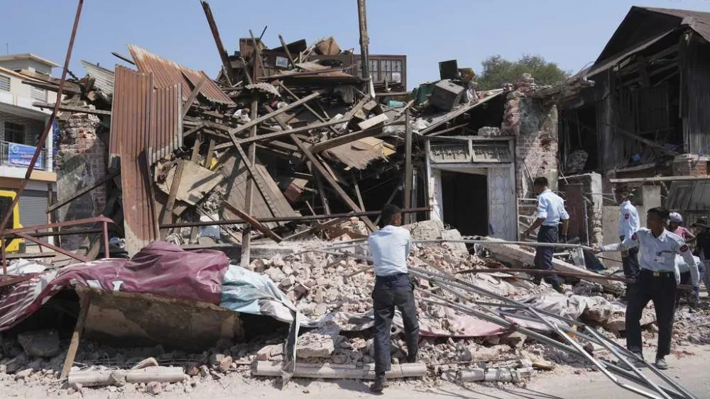 Survivors still being found from Myanmar earthquake, but hopes begin to fade as deaths exceed 2,700