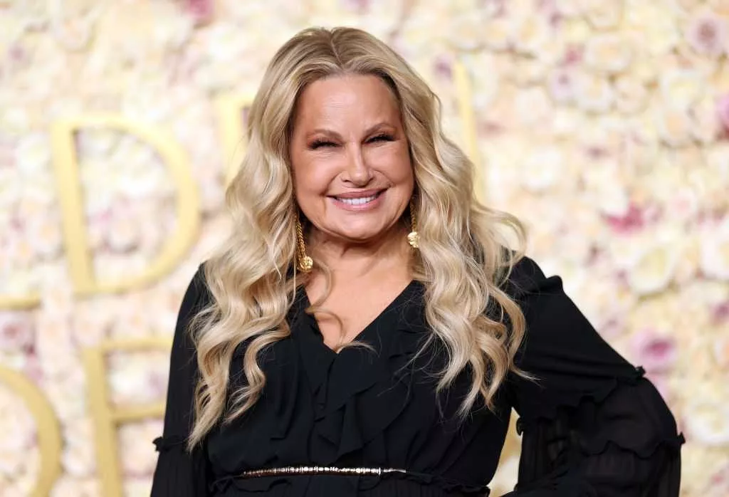 Jennifer Coolidge to give commencement address at Emerson College