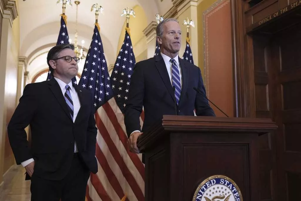 Budget plan sets stage for Republican tax and spending fight