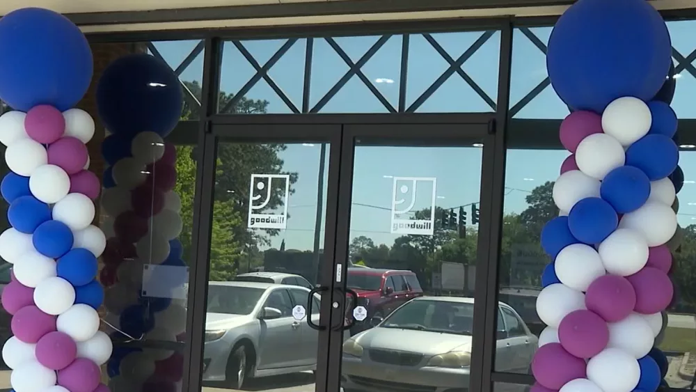 Savannah Goodwill grand opening sees dozens of customers