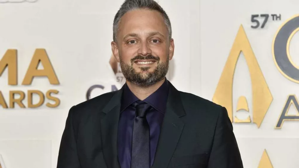 Nate Bargatze will host the 2025 Emmy Awards