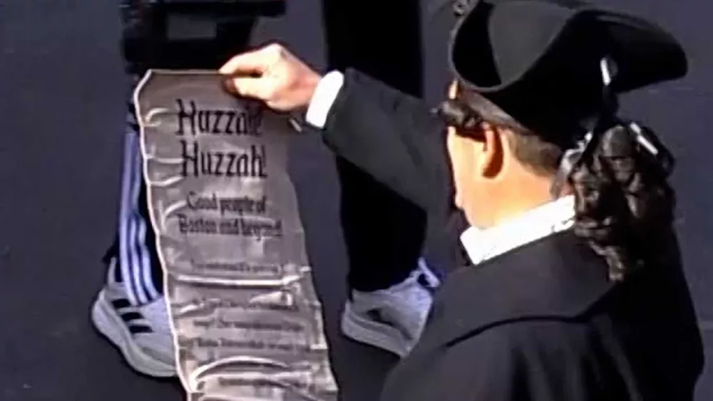 Paul Revere reenactor reads proclamation at Boston Marathon finish line