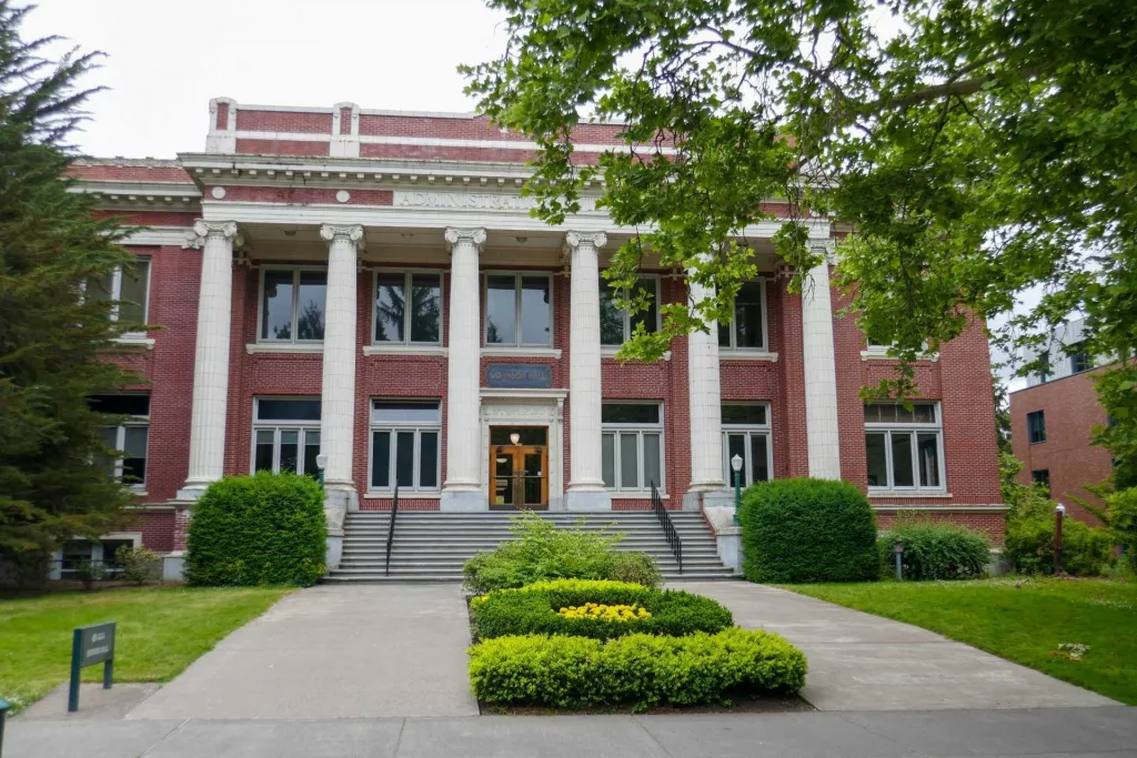 Federal judge orders US to restore visas of 2 international students in Oregon