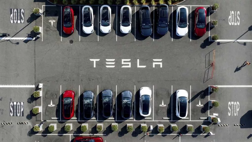 Elon Musk to 'significantly' reduce time spent with DOGE in May to focus on Tesla