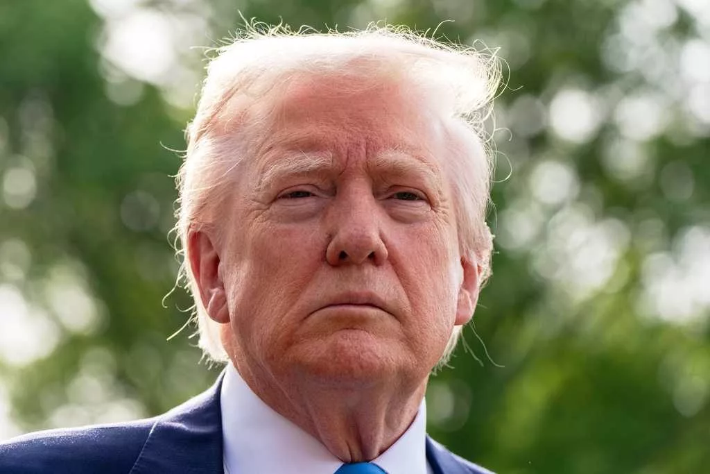 Judge blocks Trump administration from nixing collective bargaining for most federal employees