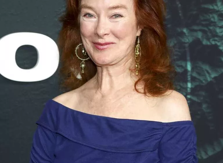 Actor Valerie Mahaffey, 'Northern Exposure' Emmy winner, dies at 71