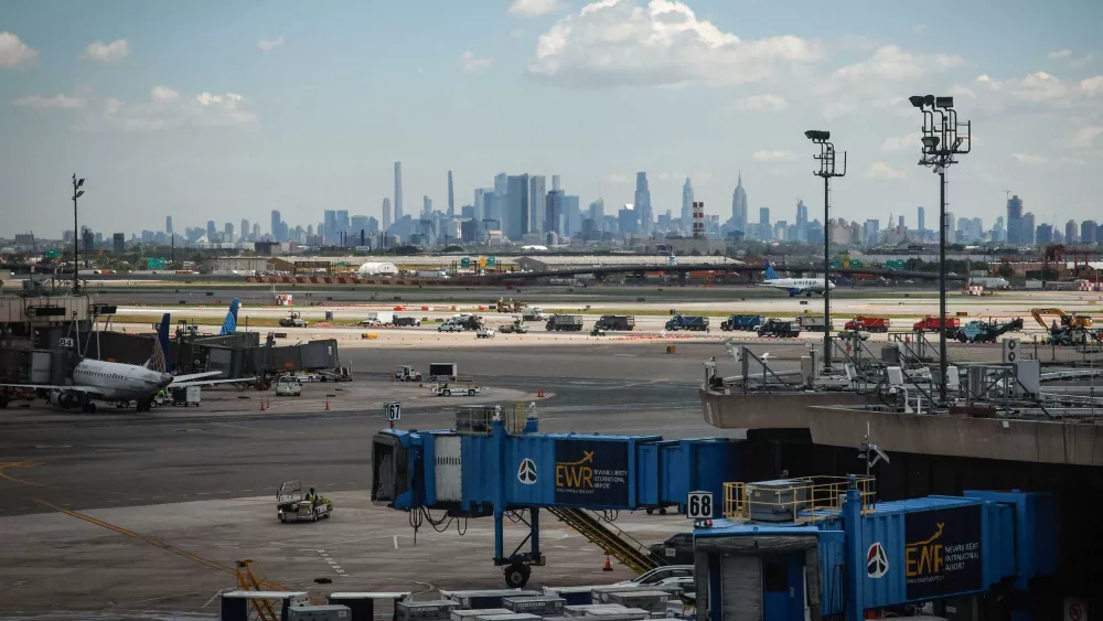 Controllers handling flights around Newark Liberty International Airport experience another outage