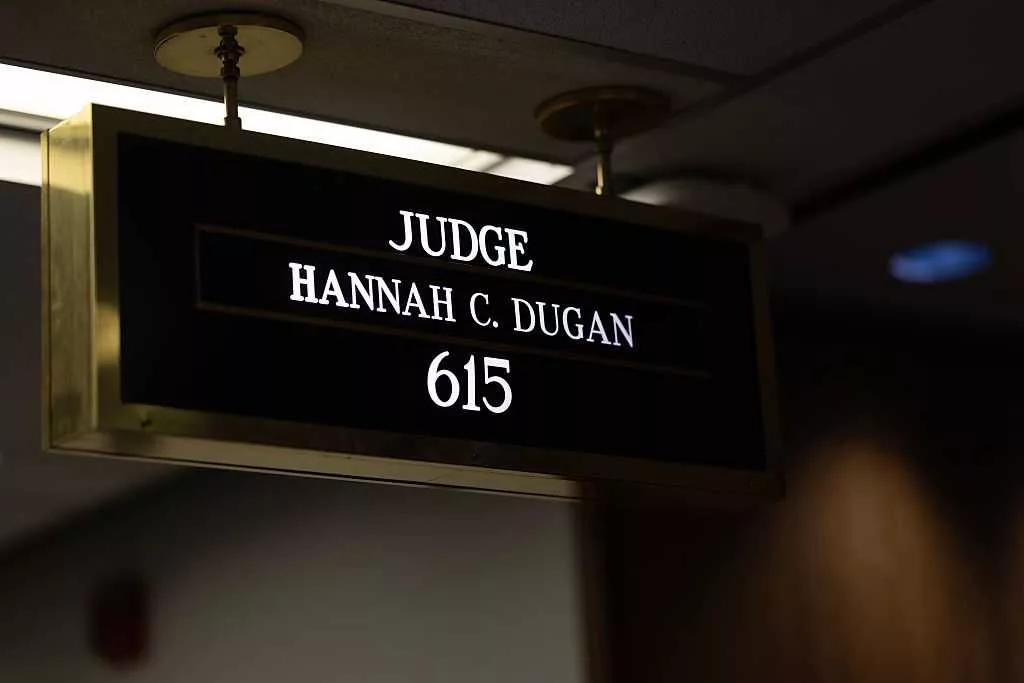 Wisconsin judge indicted by federal grand jury in immigration case, allowing charges to continue