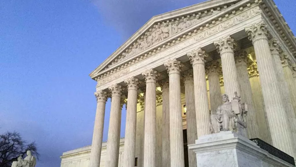 Supreme Court allows Trump administration to strip protections from some Venezuelans