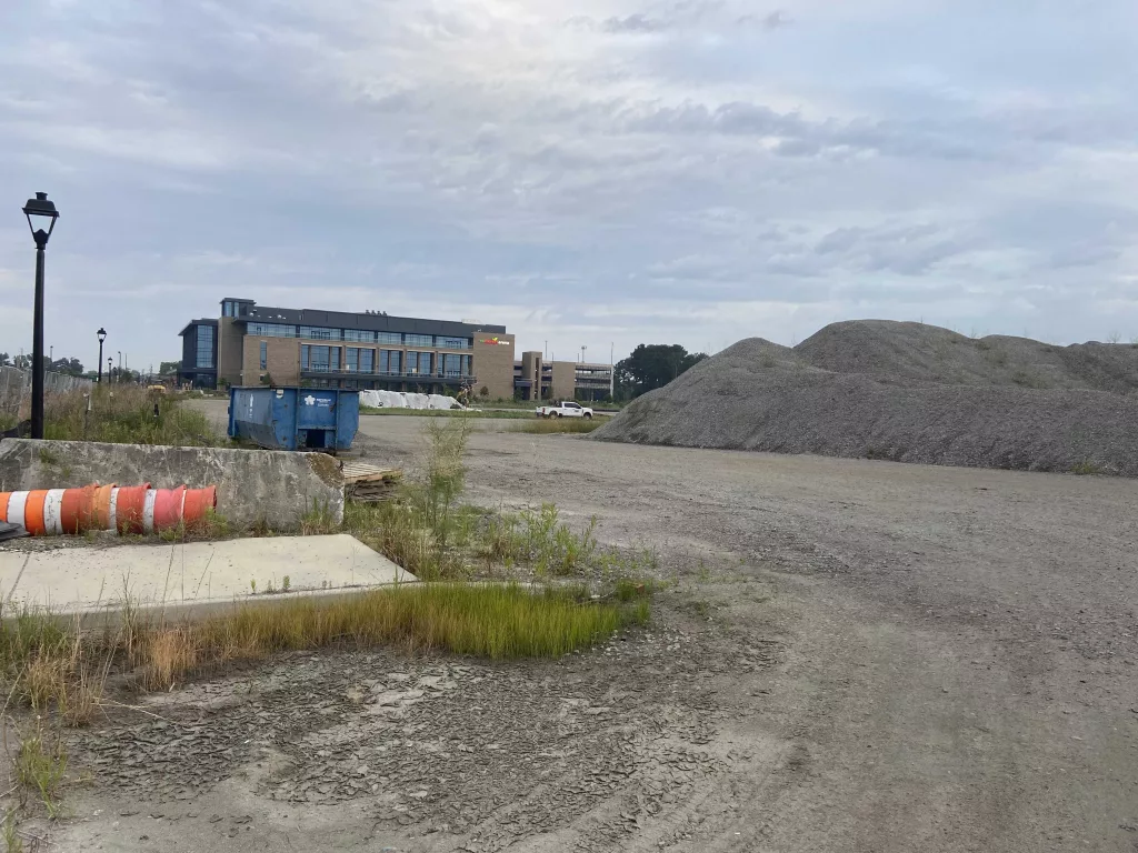 City of Savannah drops the price tag for the Enmarket Arena surface parking lot cost