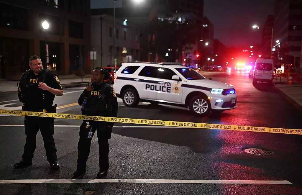 2 Israeli embassy staff members killed in shooting near Jewish museum in Washington DC