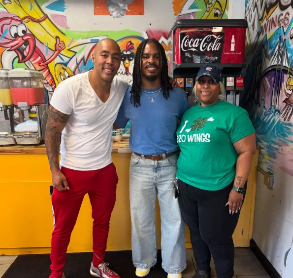 Popular TikTok food critic Keith Lee stops in Savannah
