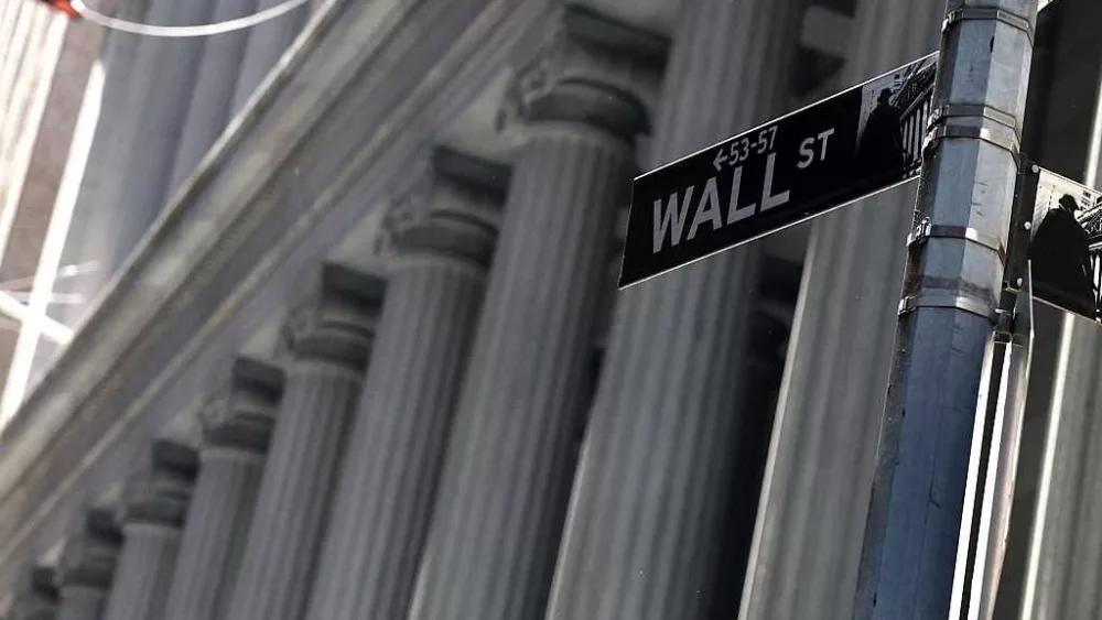 Trump tariff threats on Europe and Apple send markets lower