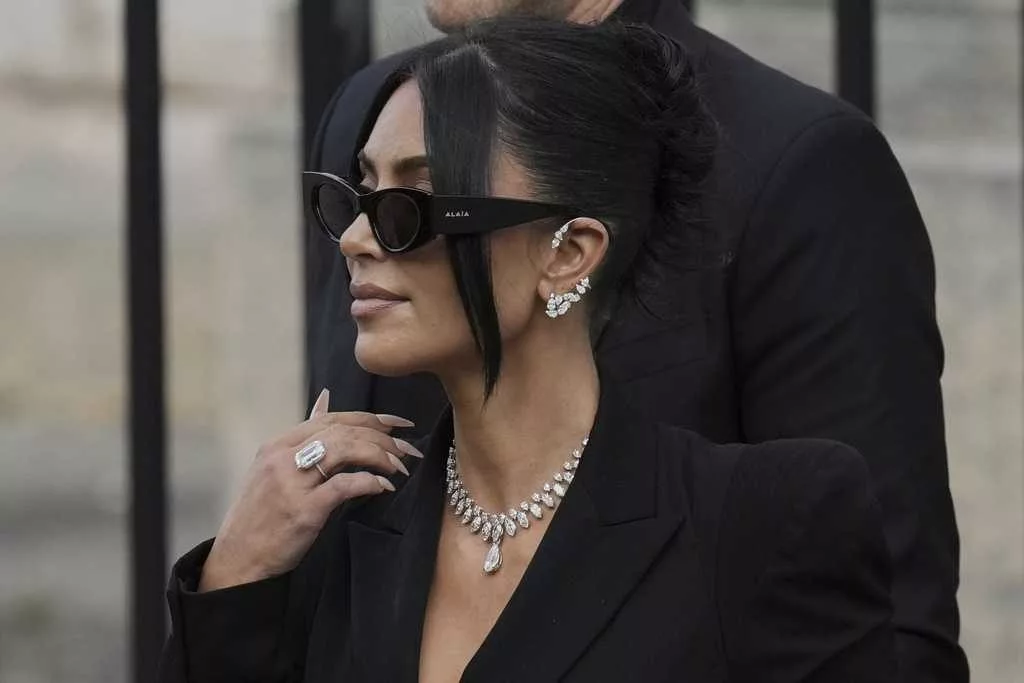 Paris court finds ringleader and 7 others guilty in 2016 robbery of Kim Kardashian